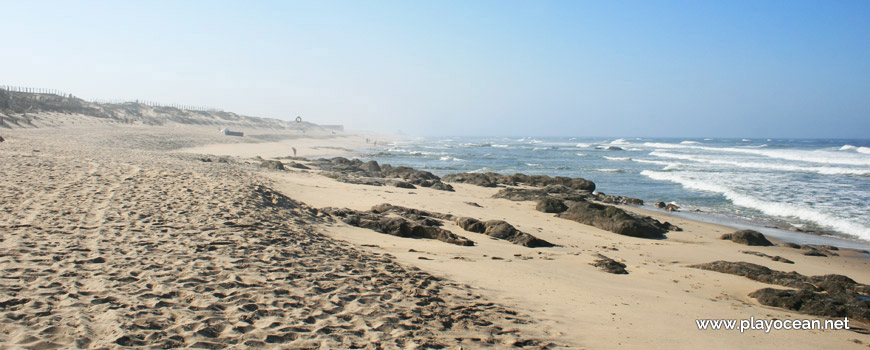 South of Praia do Atlântico Beach