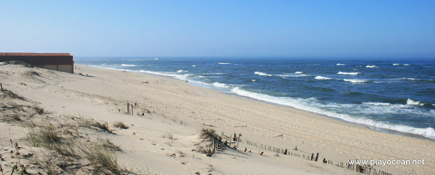 South of Praia de Francelos Beach