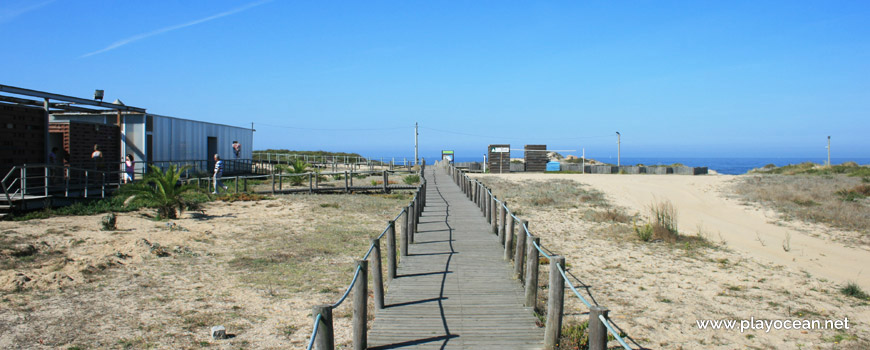 Acesso à Praia da Sãozinha