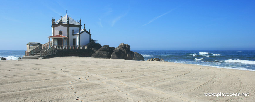 Praia do Senhor da Pedra em Arcozelo, Vila Nova de Gaia • Portugal