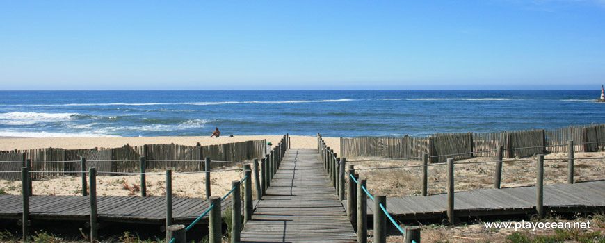 Access to Praia da Sétima Arte Beach